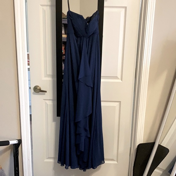 Gown - Picture 1 of 4